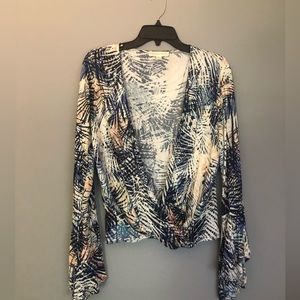 LoveStitch Medium Open Front Shirt With Flowing Sleeves